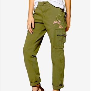 SANCTUARY Hummingbird-Embroidered Cargo Pants